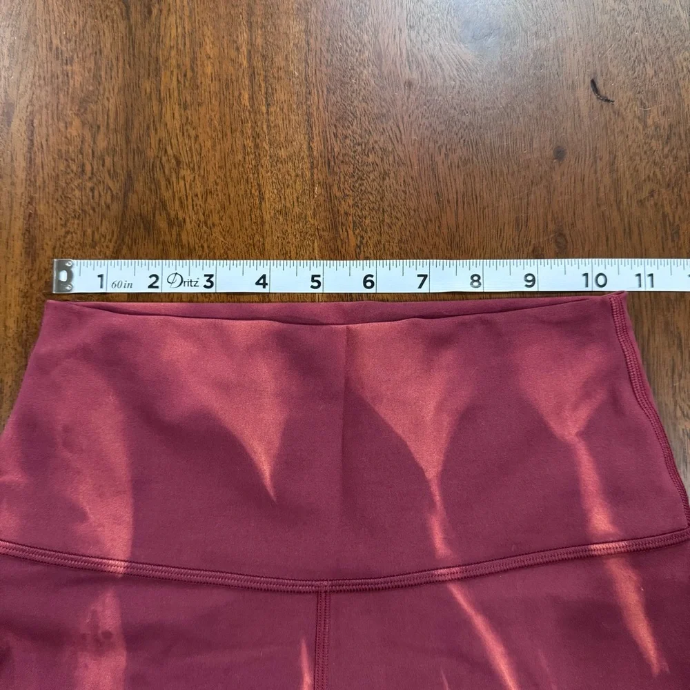 Lululemon Wunder Train HR Short 8'' Fade Size 4‎ Athletic Athleisure Gym